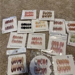 10 Mystery Extra Small Assorted Press-On Nail Set